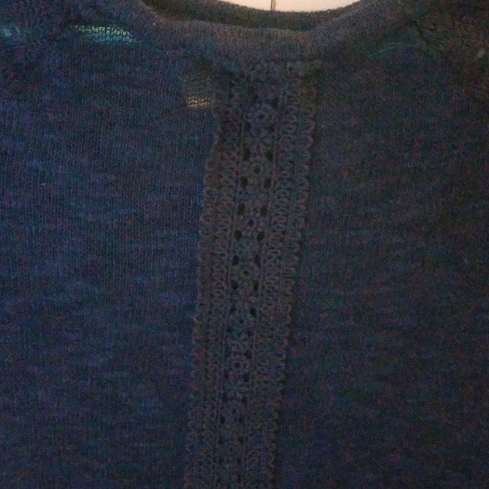 Shirt - Picture 4 of 5